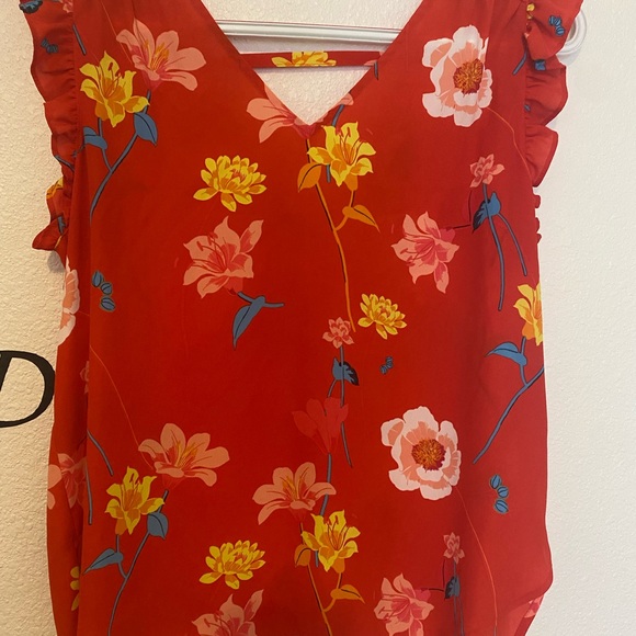 Floral Red Ruffle Top - Picture 2 of 5